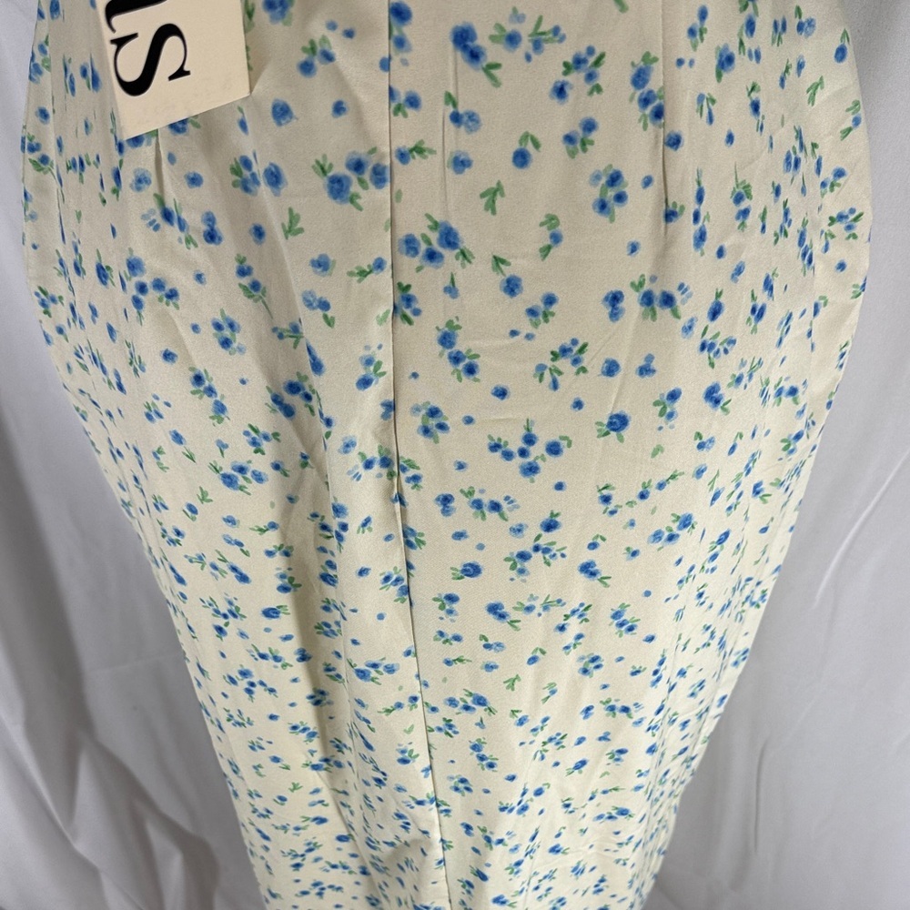 Micas Off-Shoulder Floral Maxi Dress Cream Blue M NWT - Picture 9 of 9